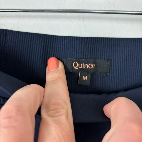 Quince Performance Tech Ankle Pant Womens M Navy Lightweight Casual Neutral - Picture 5 of 7